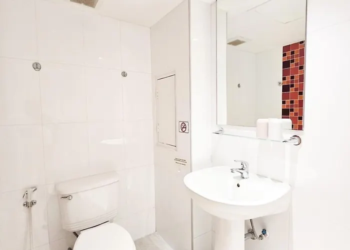 Ascella Pratunam Hotel 3*
